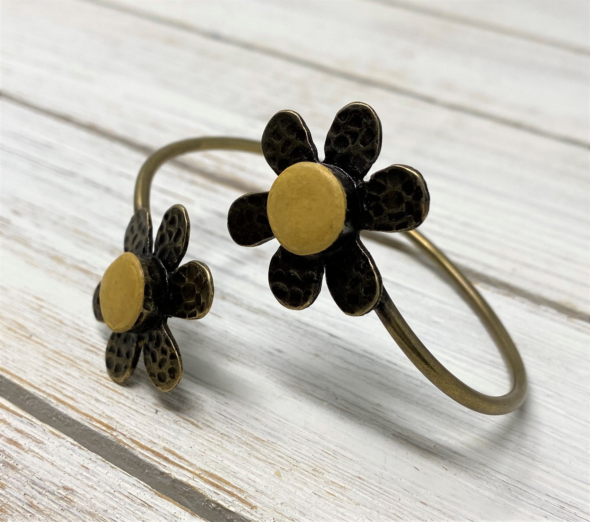 Concrete Brass Flower Bracelet
