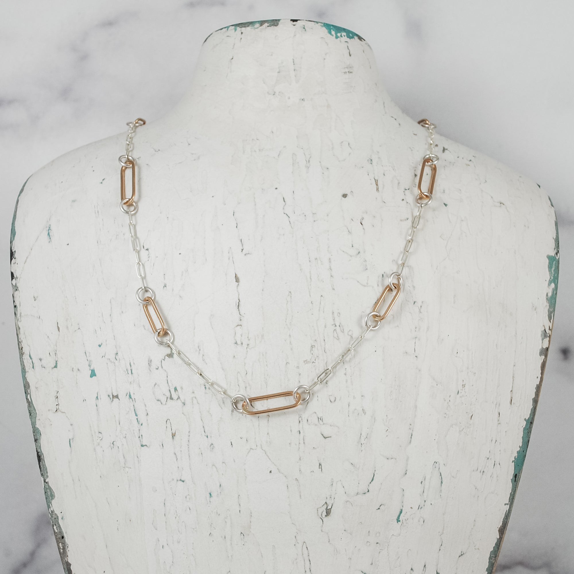 Paperclip Link Short Floating Necklace - mixed metals