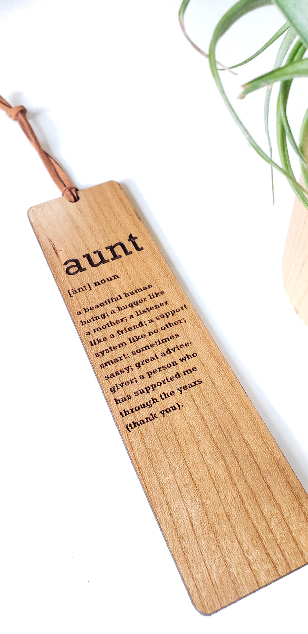 Bookmark - Definition of a Aunt