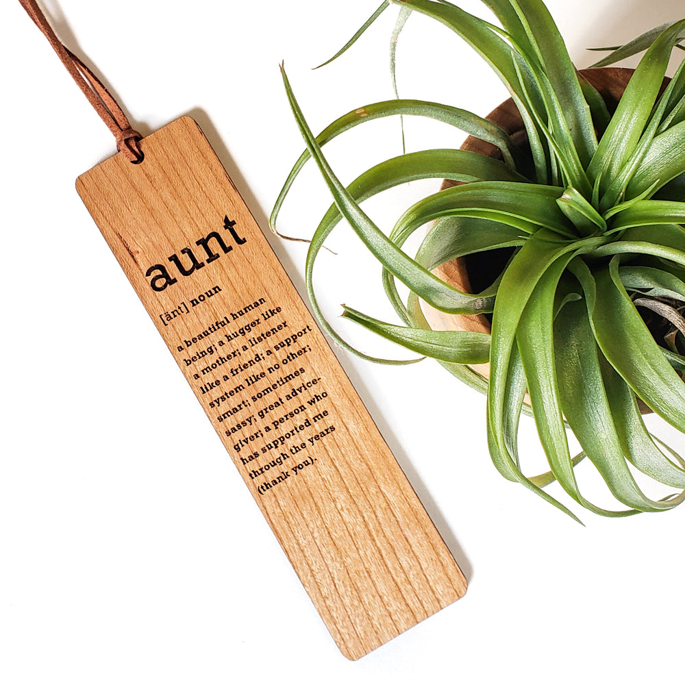 Bookmark - Definition of a Aunt