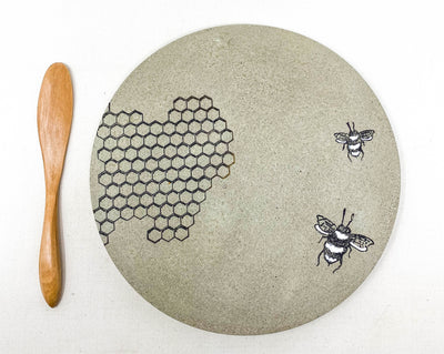 Concrete Cheeseboard - Bee