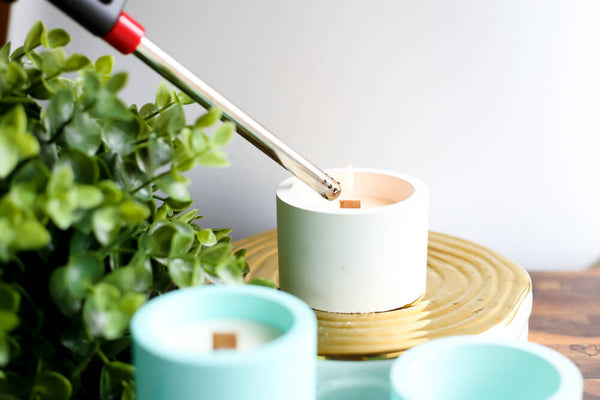 Candle-Making 102 :: Botanical Wood Wick Candles
